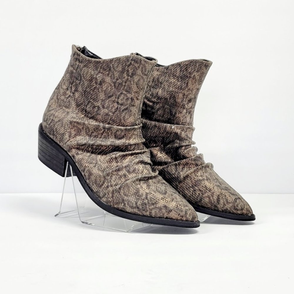 OLIVIA MILLER Take A Bow' Ankle Boots Sz 8